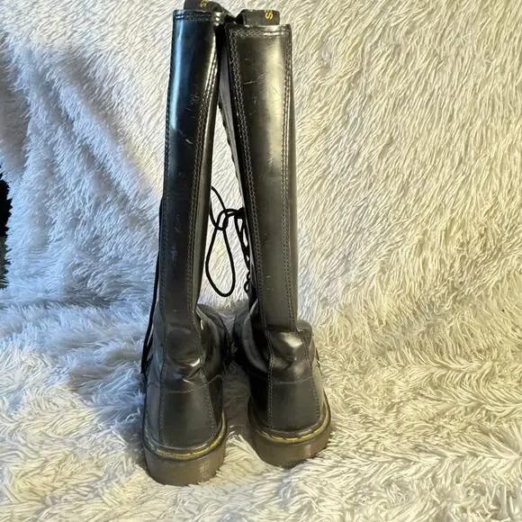 Vintage Doc Martens Men's Black 20 Hole Punk Combat Boots Vintage 2000Rare9